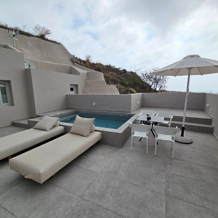 Petroma Cave Suites Vourvoúlos Exteriör bild